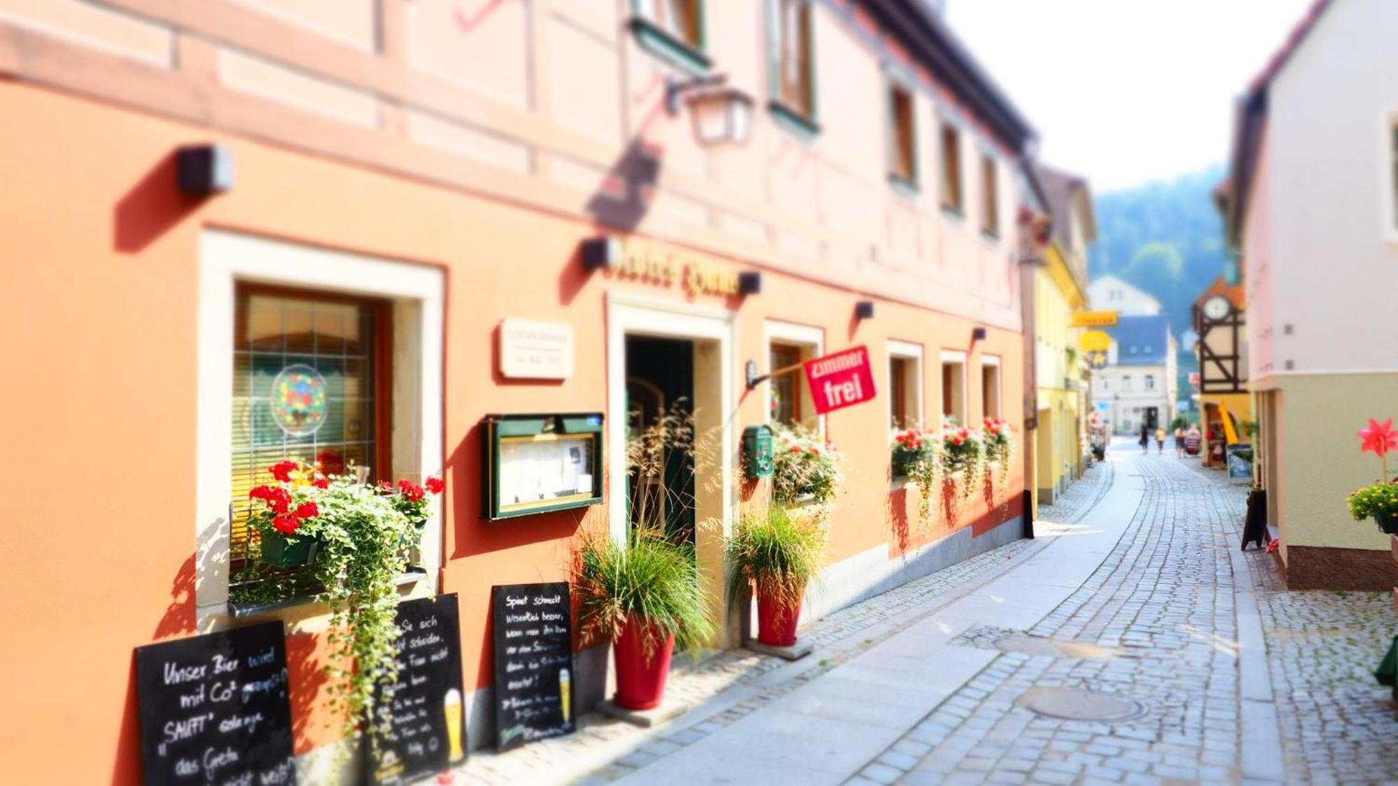 Gasthaus& Pension Zum Roten Haus Bad Schandau Exterior foto